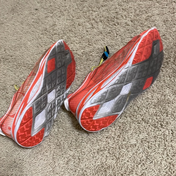 HOKA ONE ONE RUNNING SHOE PINKISH ORANGE WOMENS MENS - Picture 5 of 6